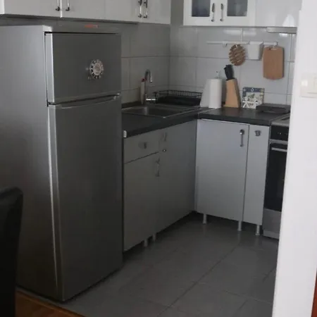Apartman Maksima Gorkog * Belgrado